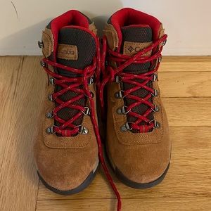 Columbia hiking boots